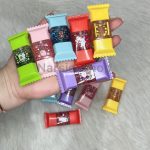 لیپ گلاس مدل آبنباتی